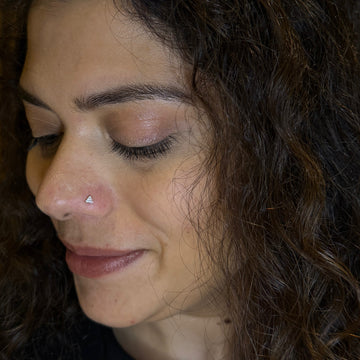 Zircon Pyramid Nose Pin